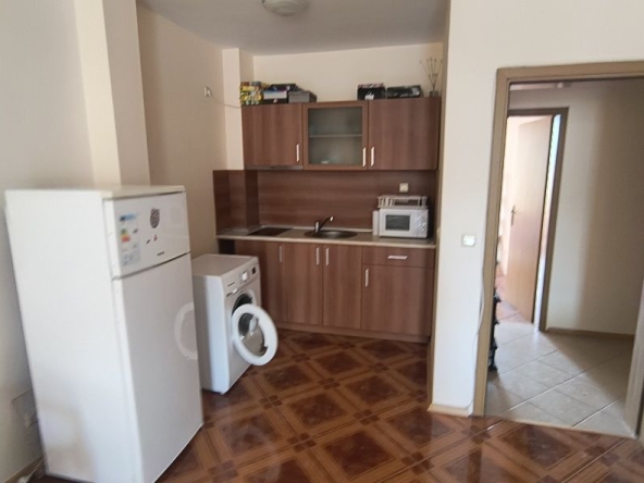 Двустаен апартамент в к.к. Слънчев бряг - 63 кв.м за 1032 €/кв.м - Снимка #1