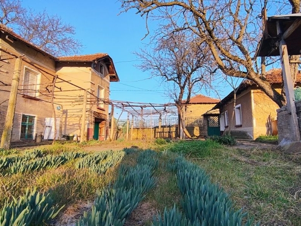 Къща в с. Горан, Област Ловеч - 1 кв.м за 17595 €/кв.м - Снимка #1