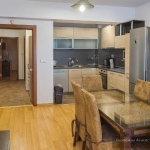 Дава се под наем Тристаен апартамент в Варна, Цветен квартал - 107 кв.м за 648.21 € - Снимка #1