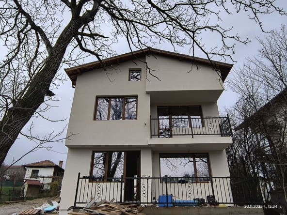 Къща в с. Пожарево, Област София-област - 100 кв.м за 1505 €/кв.м - Снимка #1