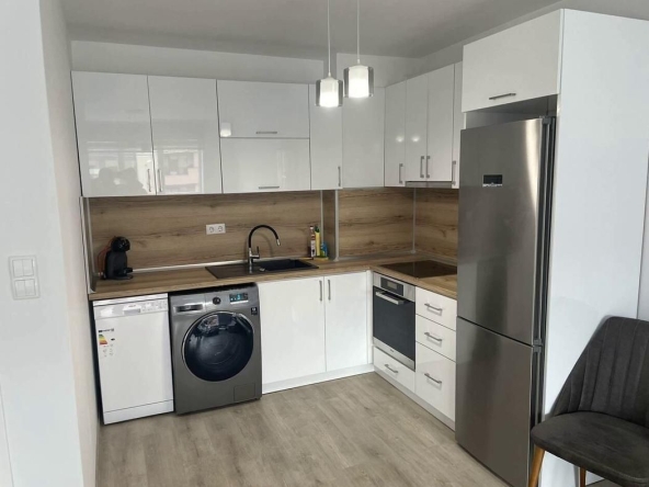 Дава се под наем Двустаен апартамент в Пловдив, Южен - 57 кв.м за 425 € - Снимка #1