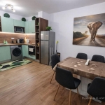 Дава се под наем Тристаен апартамент в Варна, Център - 100 кв.м за 1146.99 € - Снимка #1