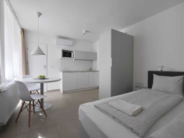 Дава се под наем Едностаен апартамент в Пловдив, Мараша - 40 кв.м за 229.5 € - Снимка #1