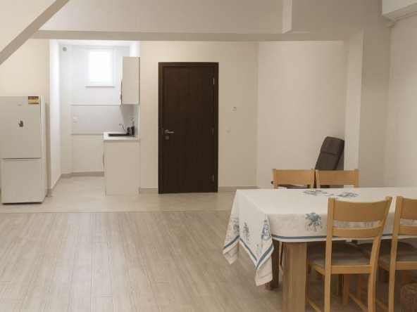 Дава се под наем Едностаен апартамент в Варна, Център - 55 кв.м за 500 € - Снимка #1