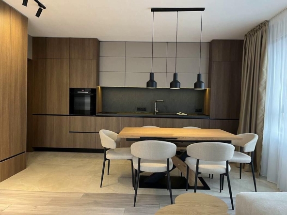 Дава се под наем Тристаен апартамент в София, Малинова долина - 111 кв.м за 1400 € - Снимка #1