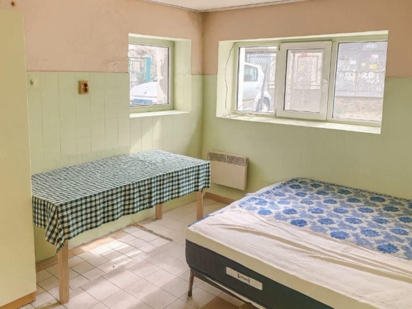 Дава се под наем Едностаен апартамент в Варна, Левски - 35 кв.м за 225 € - Снимка #1