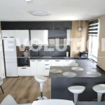 Дава се под наем Тристаен апартамент в Варна, Младост 1 - 100 кв.м за 800 € - Снимка #1