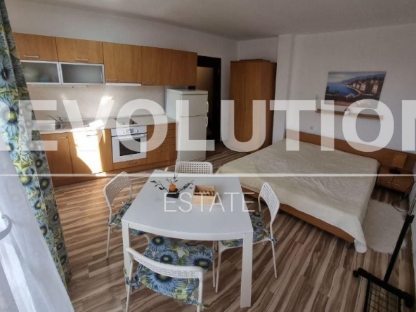 Дава се под наем Едностаен апартамент в Варна, Погреби - 39 кв.м за 265 € - Снимка #1