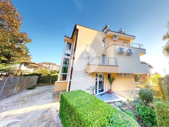 Къща в к.к. Слънчев бряг - 340 кв.м за 1343 €/кв.м - Снимка #1