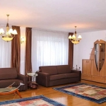 Дава се под наем Тристаен апартамент в Пловдив, Каменица 2 - 76 кв.м за 183.6 € - Снимка #1