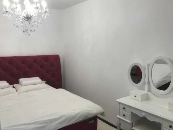 Дава се под наем Едностаен апартамент в Бургас, Ветрен - 42 кв.м за 188.7 € - Снимка #1