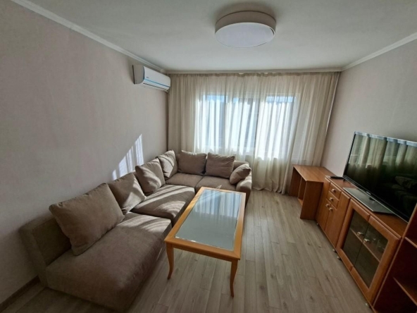 Дава се под наем Двустаен апартамент в София, Люлин 10 - 50 кв.м за 599 € - Снимка #1