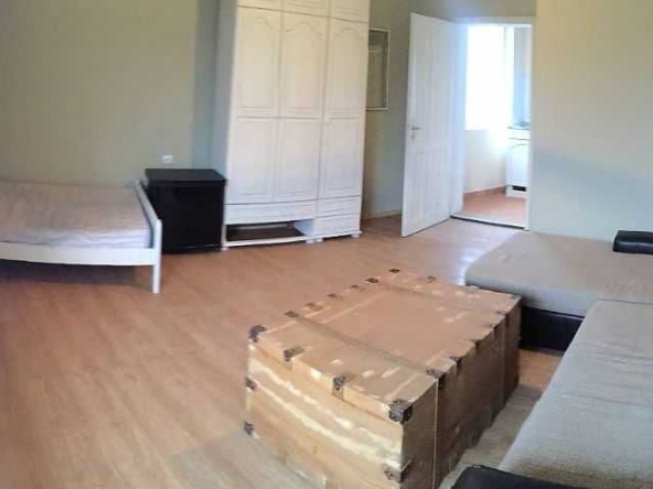 Дава се под наем Едностаен апартамент в Бургас, Меден рудник - зона А - 38 кв.м за 120 € - Снимка #1