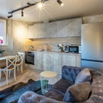 Дава се под наем Двустаен апартамент в Варна, Център - 37 кв.м за 398.82 € - Снимка #1