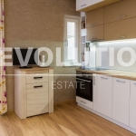 Дава се под наем Двустаен апартамент в Варна, Гръцка махала - 65 кв.м за 500 € - Снимка #1