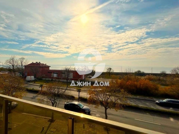 Двустаен апартамент в Поморие - 83 кв.м за 1211 €/кв.м - Снимка #1