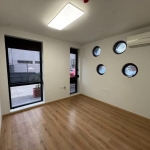 Дава се под наем Офис в София, Кръстова вада - 20 кв.м за 498.27 € - Снимка #1