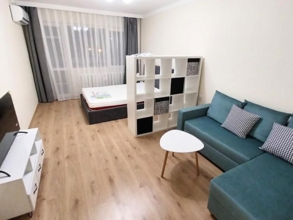 Дава се под наем Двустаен апартамент в Пловдив, Тракия - 60 кв.м за 450 € - Снимка #1