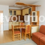 Дава се под наем Двустаен апартамент в Варна, Окръжна болница - 65 кв.м за 525 € - Снимка #1