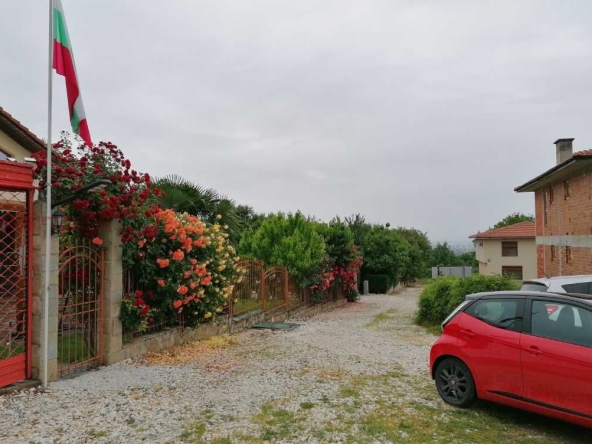 Парцел в с. Марково, Област Пловдив - 900 кв.м за 123 €/кв.м - Снимка #1