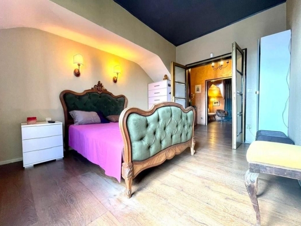 Тристаен апартамент в София, Център - 74 кв.м за 3717 €/кв.м - Снимка #1