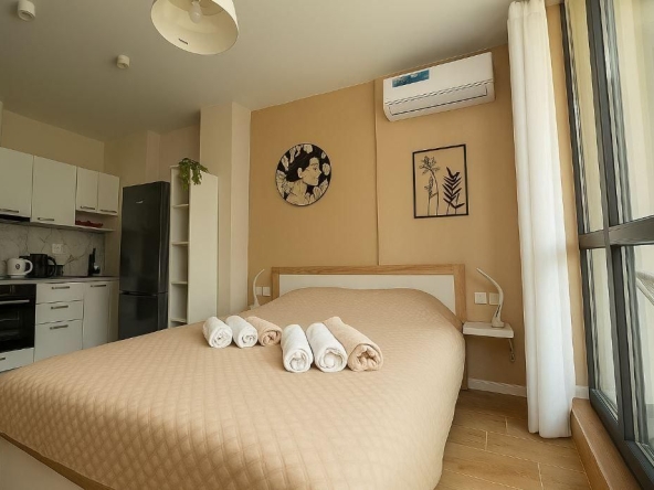 Дава се под наем Едностаен апартамент в к.к. Св.Св. Константин и Елена - 45 кв.м за 500 € - Снимка #1