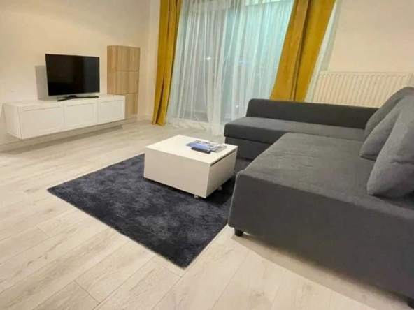 Дава се под наем Двустаен апартамент в Пловдив, Остромила - 65 кв.м за 275.4 € - Снимка #1