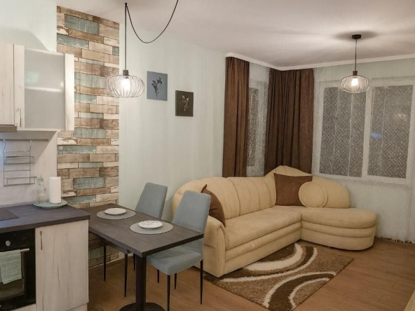 Дава се под наем Двустаен апартамент в Варна, Аспарухово - 42 кв.м за 425 € - Снимка #1