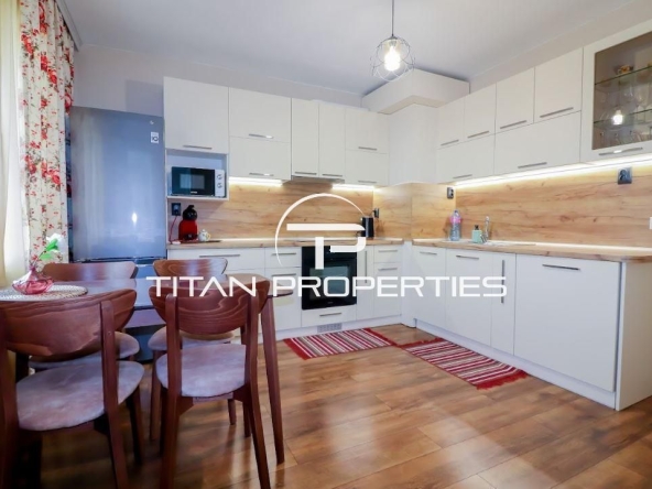 Дава се под наем Тристаен апартамент в Варна, ХЕИ - 70 кв.м за 664 € - Снимка #1