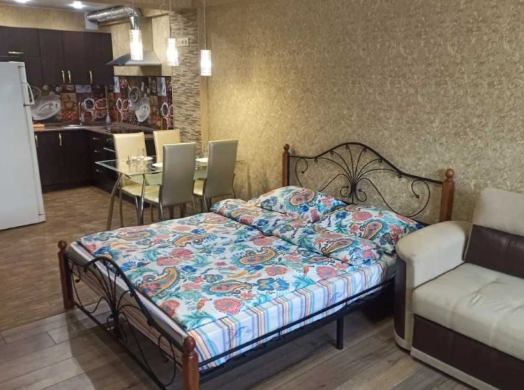 Дава се под наем  в Пловдив, Тракия - 20 кв.м за 86.7 € - Снимка #1