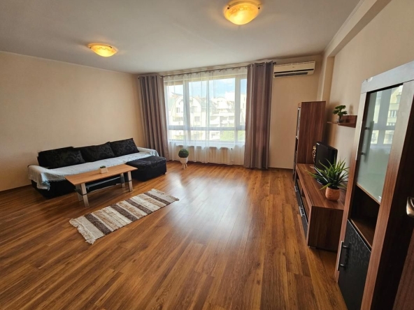 Дава се под наем Двустаен апартамент в София, Витоша - 70 кв.м за 648.21 € - Снимка #1