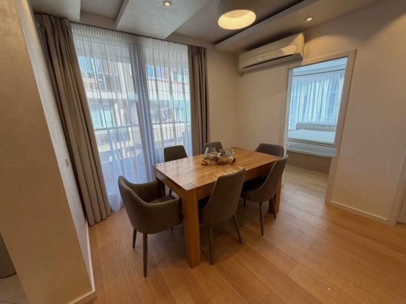 Дава се под наем Тристаен апартамент в София, Витоша - 85 кв.м за 987.36 € - Снимка #1