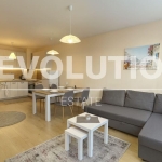 Дава се под наем Двустаен апартамент в Варна, Младост 1 - 60 кв.м за 650 € - Снимка #1