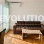 Дава се под наем Едностаен апартамент в Варна, Чайка - 30 кв.м за 350 € - Снимка #1