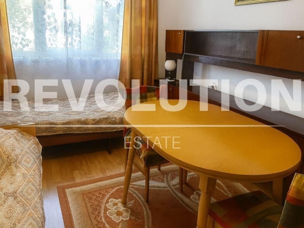 Дава се под наем Едностаен апартамент в Варна, Общината - 35 кв.м за 300 € - Снимка #1