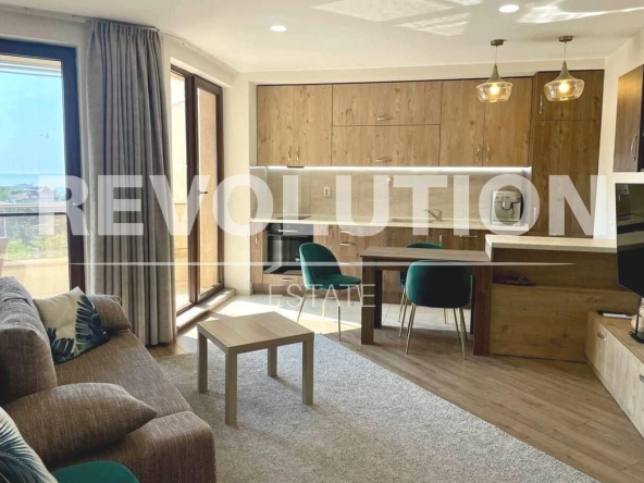 Дава се под наем Двустаен апартамент в Варна, Бриз - 60 кв.м за 698.19 € - Снимка #1