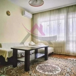 Дава се под наем Тристаен апартамент в Варна, Колхозен пазар - 80 кв.м за 383 € - Снимка #1