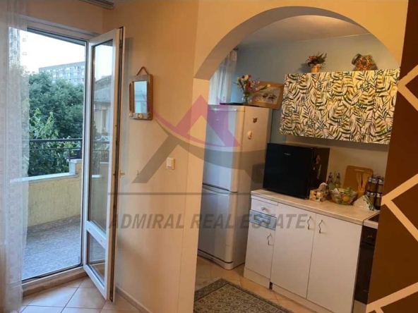 Дава се под наем Двустаен апартамент в Варна, Нептун - 45 кв.м за 409 € - Снимка #1