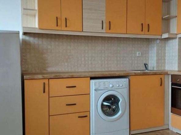 Дава се под наем Едностаен апартамент в Пловдив, Южен - 40 кв.м за 250 € - Снимка #1