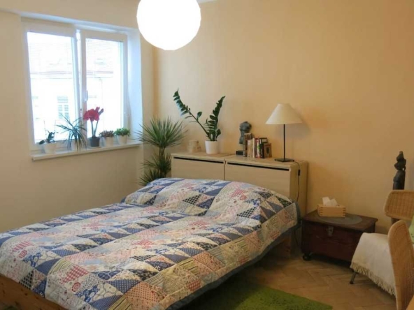 Дава се под наем Тристаен апартамент в Пловдив, Гагарин - 87 кв.м за 250 € - Снимка #1