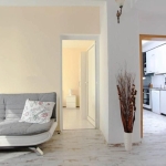 Дава се под наем Тристаен апартамент в София, Център - 60 кв.м за 699 € - Снимка #1