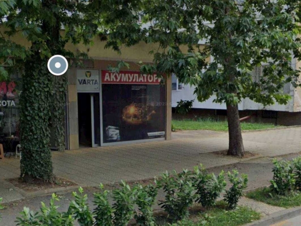 Дава се под наем Магазин в Казанлък - 50 кв.м за 648.21 € - Снимка #1