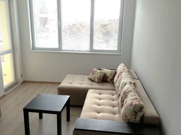 Дава се под наем Двустаен апартамент в София, Надежда 1 - 64 кв.м за 345 € - Снимка #1