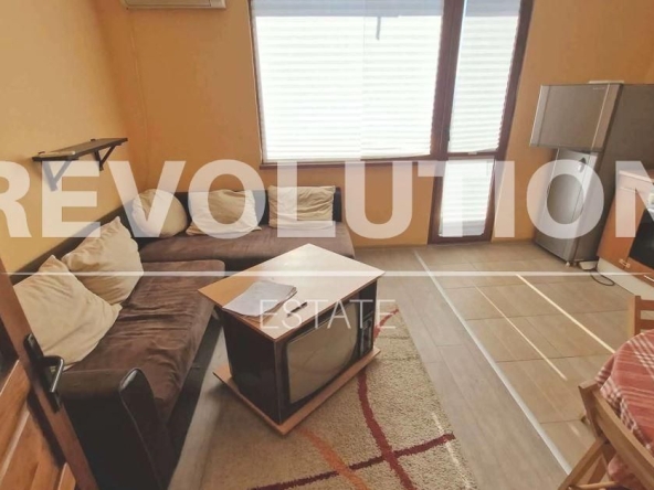 Дава се под наем Двустаен апартамент в Варна, Погреби - 52 кв.м за 378.93 € - Снимка #1