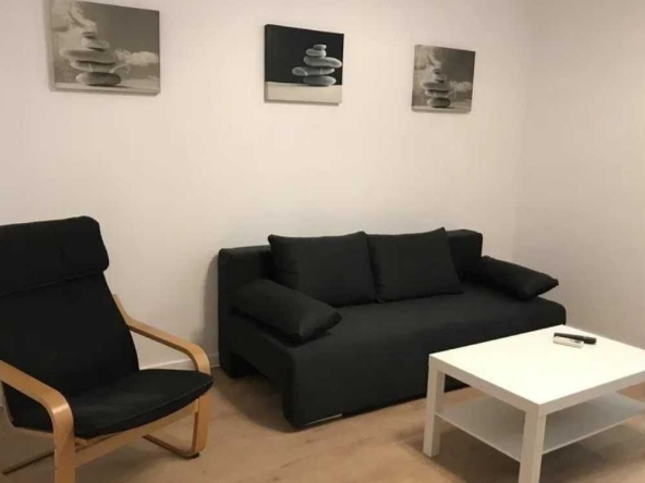 Дава се под наем Едностаен апартамент в Пловдив, Младежки Хълм - 40 кв.м за 204 € - Снимка #1