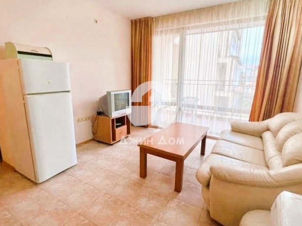 Двустаен апартамент в к.к. Слънчев бряг - 59 кв.м за 1170 €/кв.м - Снимка #1