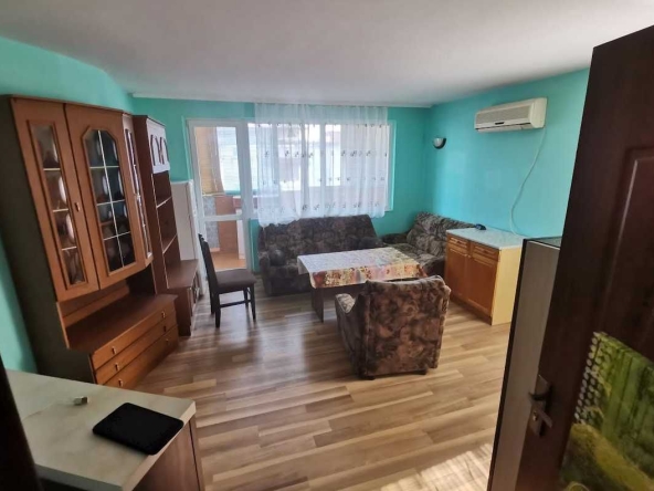 Дава се под наем Двустаен апартамент в Бургас, Възраждане - 60 кв.м за 280.5 € - Снимка #1