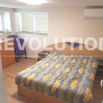 Дава се под наем Къща в Варна, Колхозен пазар - 65 кв.м за 475 € - Снимка #1