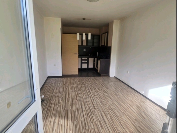 Дава се под наем Двустаен апартамент в с. Изгрев, Област Бургас - 58 кв.м за 331.5 € - Снимка #1