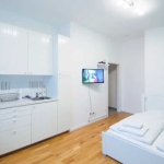 Дава се под наем Едностаен апартамент в Пловдив, Въстанически - 36 кв.м за 163.2 € - Снимка #1